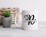 Tasse mit Monogramm R